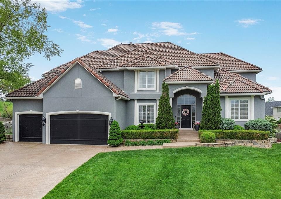 1st image of 4104 NE Edmonson Cir