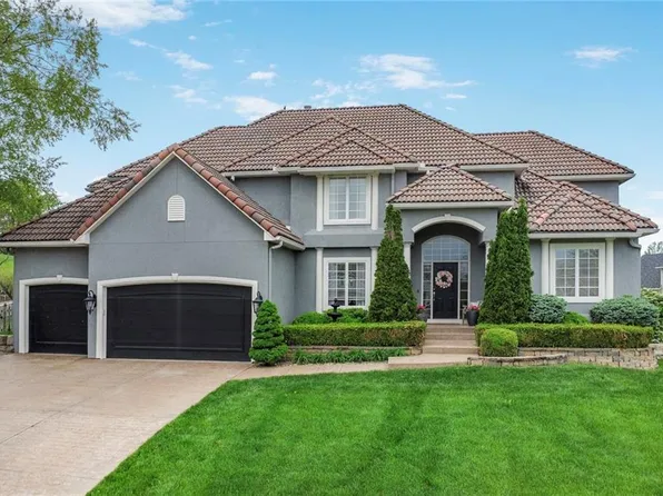4104 NE Edmonson Cir, Lees Summit, MO 64064