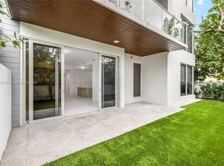 545 SW 11th St #108, Miami, FL 33129