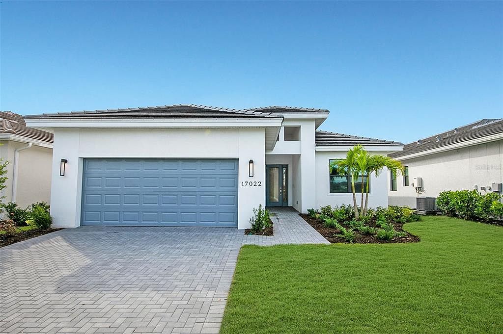 トップス 90supremestreethiphoplevistussychampion 17022 Draper Way, Lakeville, MN 55044 | MLS #6722906 | Zillow