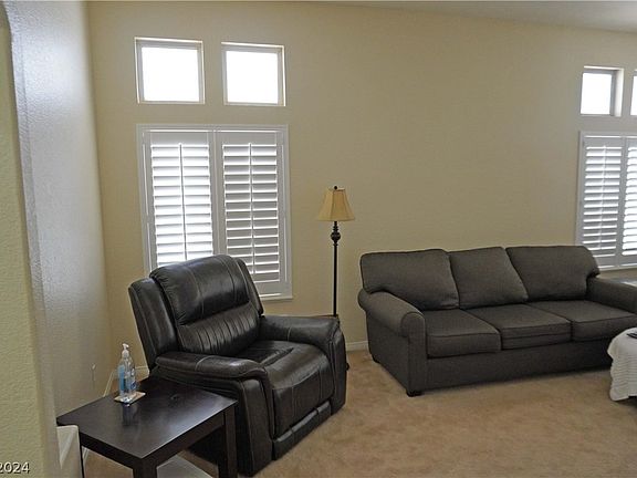 5th image of 2229 White Mist Dr