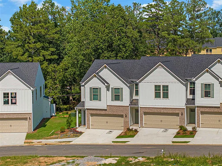 Mayridge Canton — Photo 31