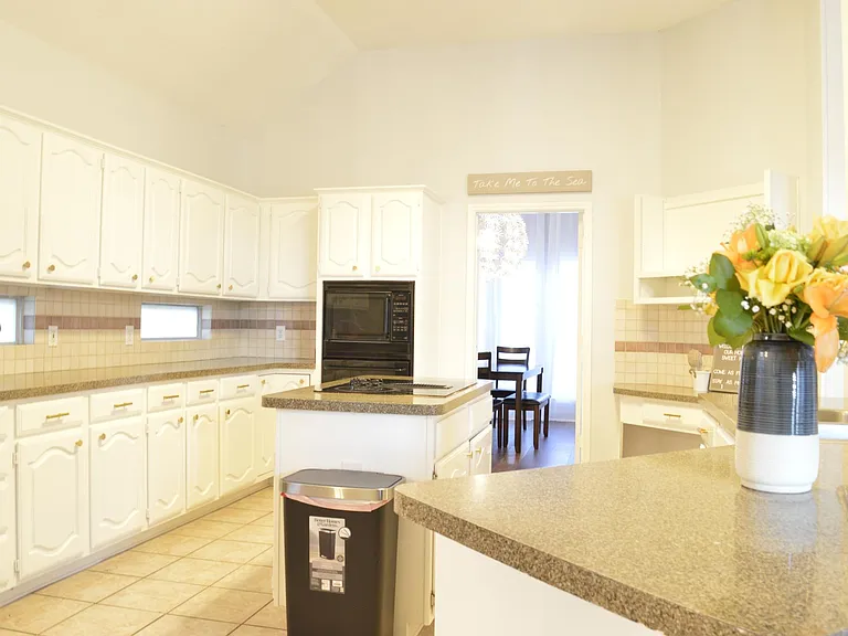 1029 E Grubb Dr — Photo 12