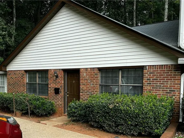 6005 Wintergreen Rd, Norcross, GA 30093