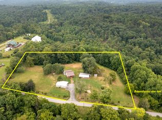 12924 E Honey Run Rd, Pekin, IN 47165