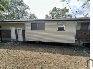 9938 Cambria Dr, Saint Louis, MO 63136