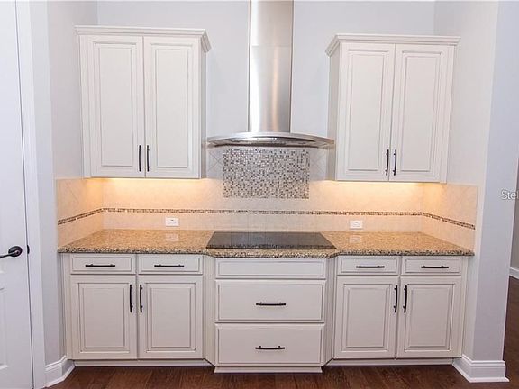 5th image of 8671 Martinson St