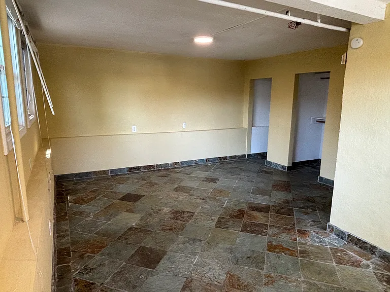 2421 Prospect St #1 — Photo 4