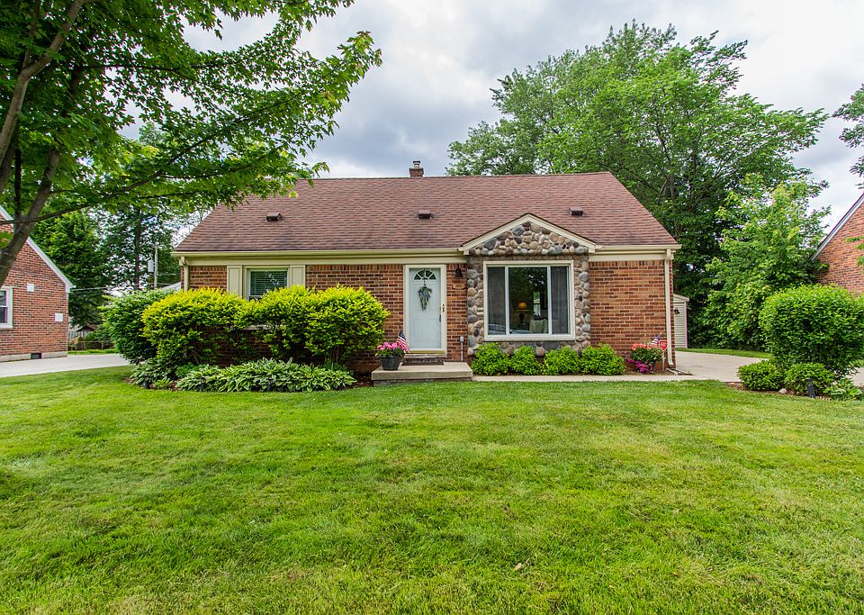 1882 Beverly Ave, Sylvan Lake, MI 48320 Zillow
