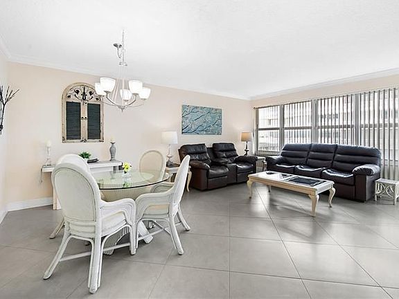 5th image of 4010 Galt Ocean Dr APT 515