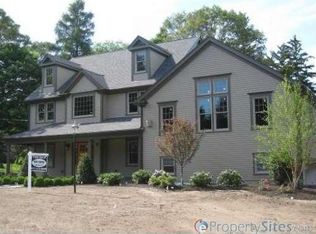 10 Milton Hill Rd, Milton, MA 02186