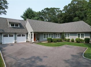 150 Love Ln, Warwick, RI 02886