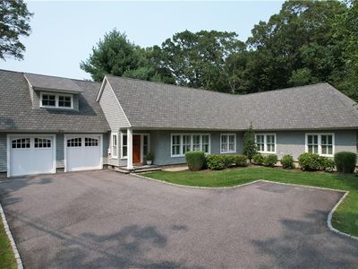 150 Love Ln, Warwick, RI, 02886