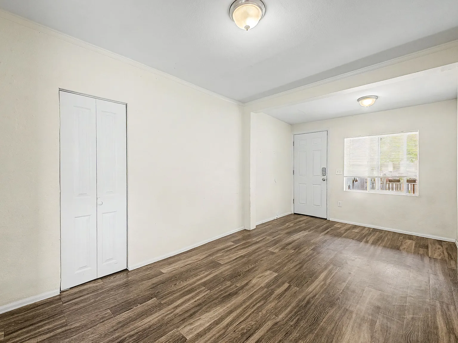 2 bed, 800 sqft, $1,650 — Photo 2