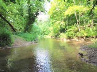 Mollies Rock Rd, Dresden, OH 43821