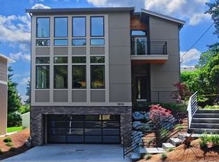 1513 NE 92nd St, Seattle, WA 98115