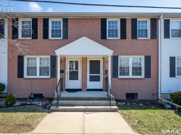 221 Sylvan Knoll Road, Stamford, CT 06902