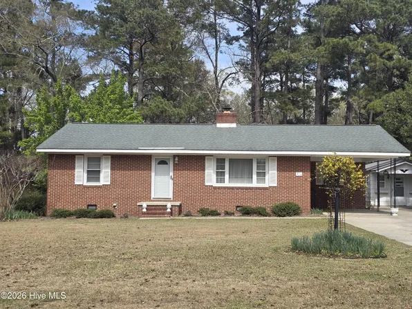 214 E Bladen Street, Bladenboro, NC 28320