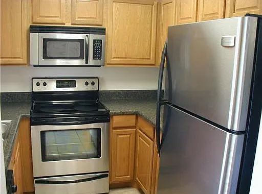 1 bed, 1.0 bath, 700 sqft, $1,850 — Photo 4