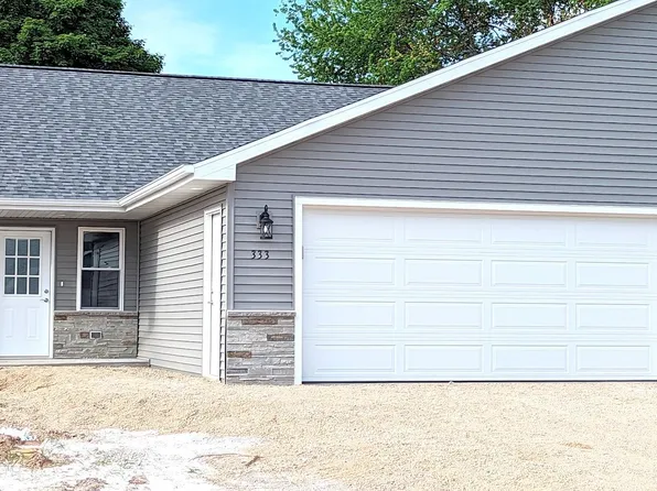 333 Pagel Ave, Brillion, WI 54110