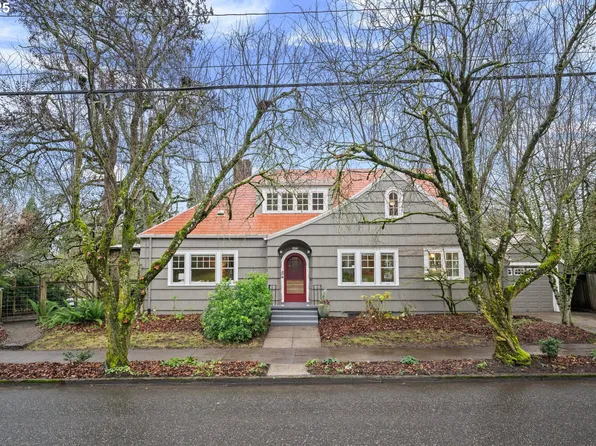1073 SE 60th Ave, Portland, OR 97215