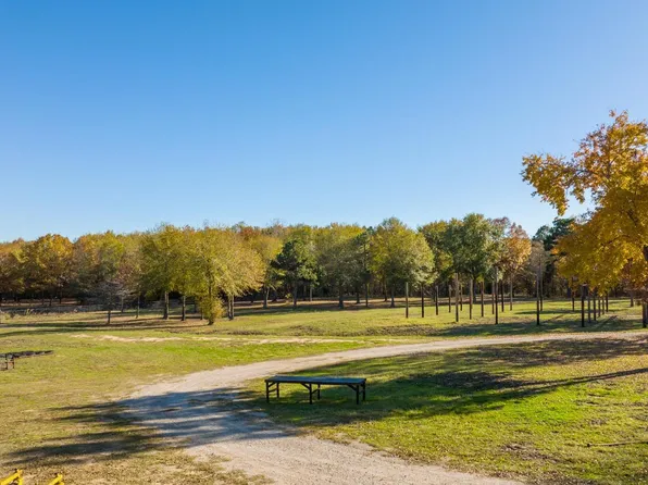 725 Moose Rd, Winnsboro, TX 75494