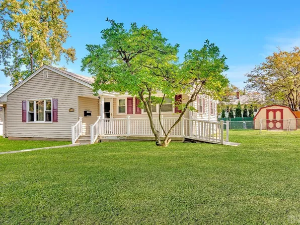 840 Adelaide Ave, Woodbridge, NJ 07095