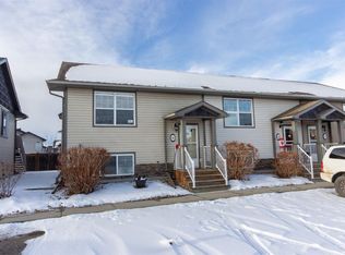 114 E Redwood Blvd, Red Deer County, AB T4S0J5