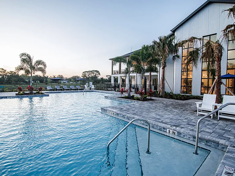 The Crossing at Palm Aire apartments community photo