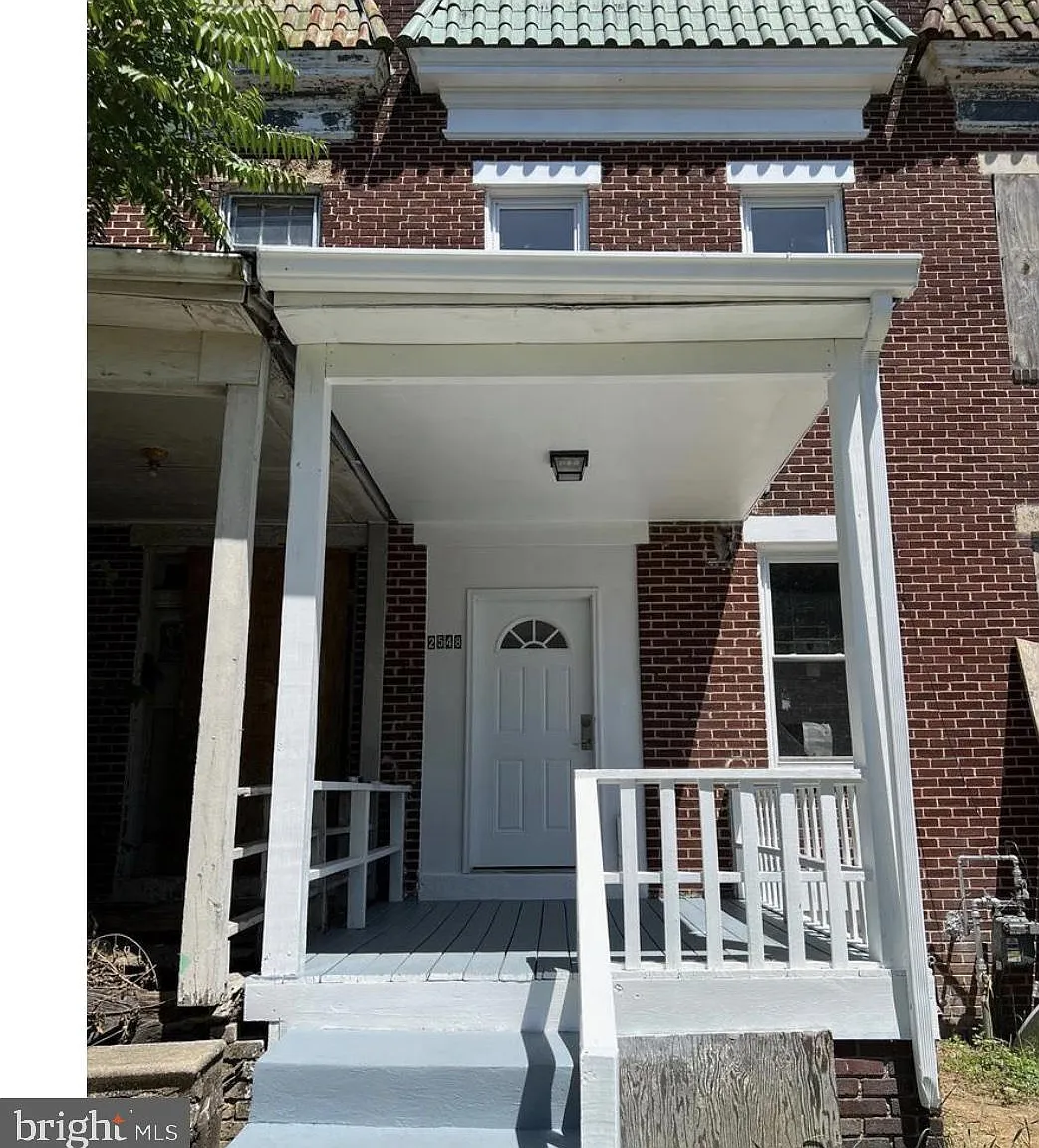 3 bed, 1100 sqft, $1,500 — Photo 1