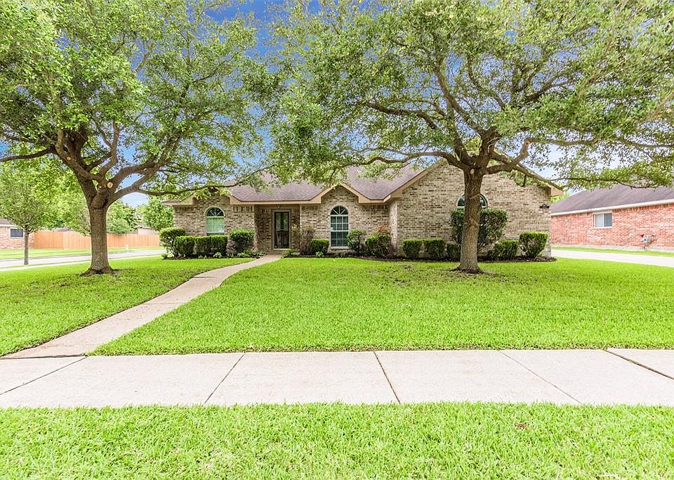 1st image of 2212 Meadows Blvd
