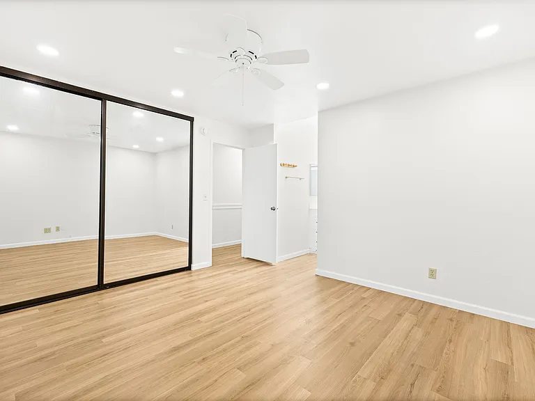 35047 Clover St — Photo 8