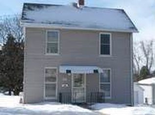 1204 W 5th St, Dubuque, IA 52001