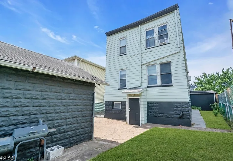 206 Highland Ave #1 — Photo 19