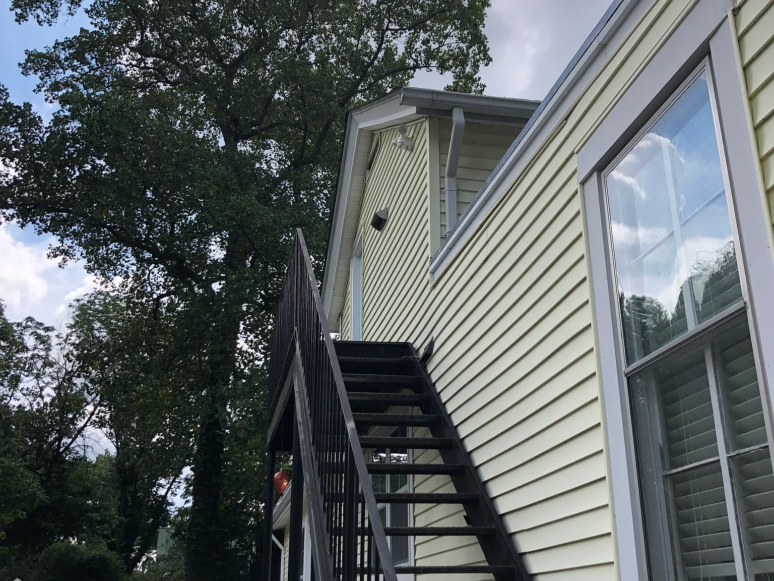 2 bed, 1200 sqft, $1,950 — Photo 3