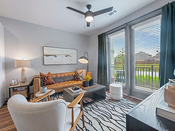 3rd image of 9632 Berkshire Lake Blvd #5209014