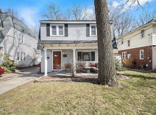 1326 Calvin Ave SE, Grand Rapids, MI