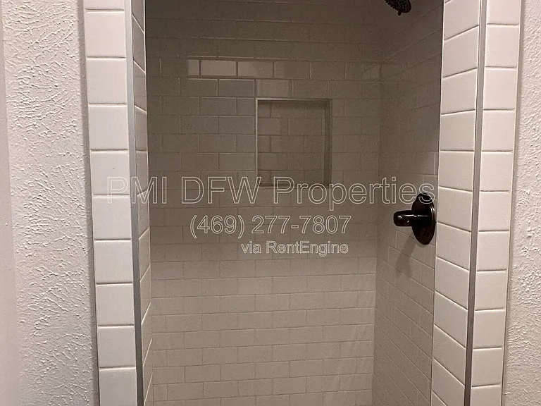 1818 Andover Dr — Photo 8