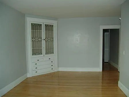 2 bed, 1.0 bath, $3,400 — Photo 4