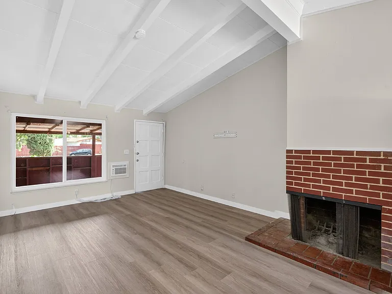 6428 Tapo Ct — Photo 18