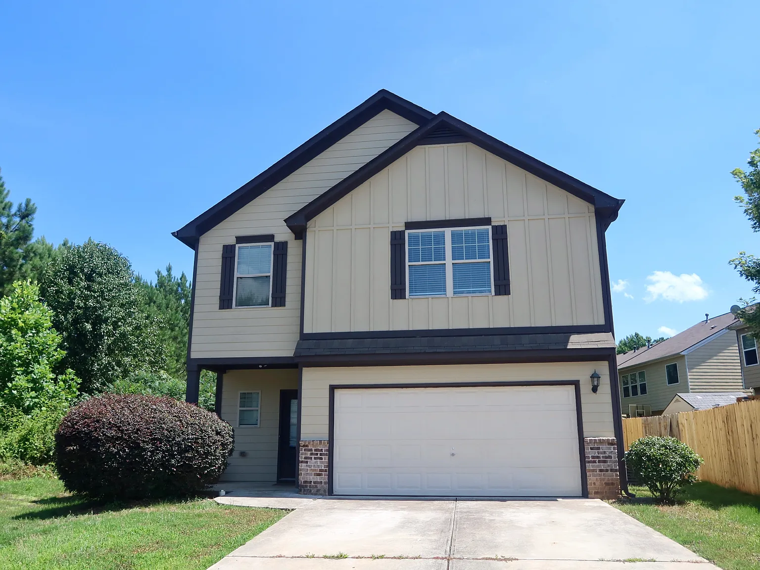 4 bed, 1777 sqft, $2,300 — Photo 2