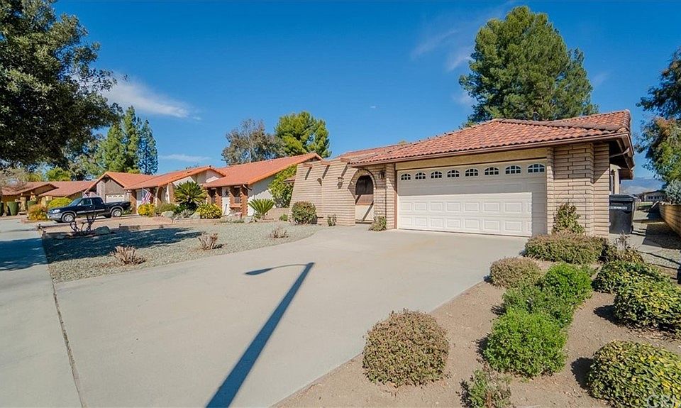 1324 Pepper Tree Dr, Hemet, CA 92545 Zillow
