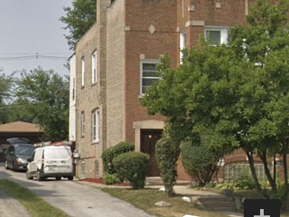 2nd image of 9658 S Winston Ave #1