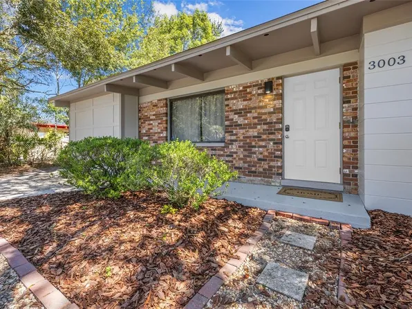 3003 NE 11th Dr, Gainesville, FL 32609