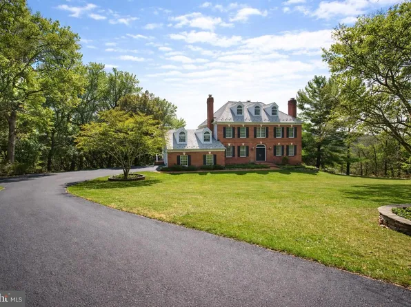 2011 Highland Ridge Dr, Phoenix, MD 21131