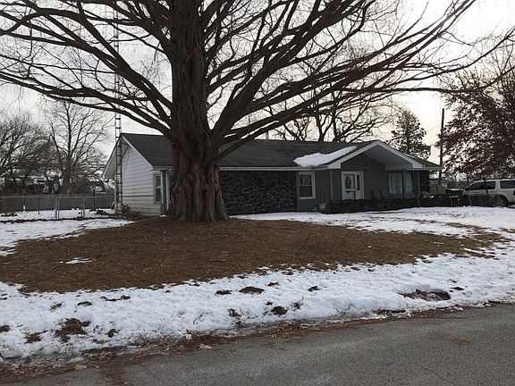 2nd image of 23 Kingsway Dr