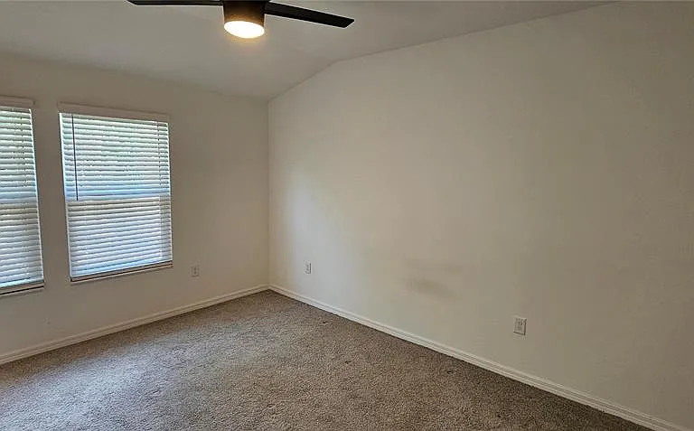 4012 Via Sienna Cir — Photo 13