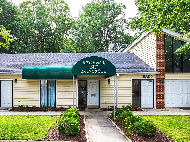 Regency at Longhill — Photo 9