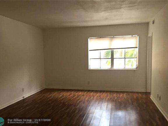 4th image of 2424 SE Seventeen Street Cswy #206B