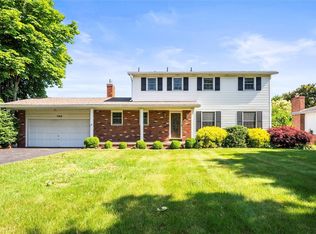 158 Pine Valley Dr, Rochester, NY 14626